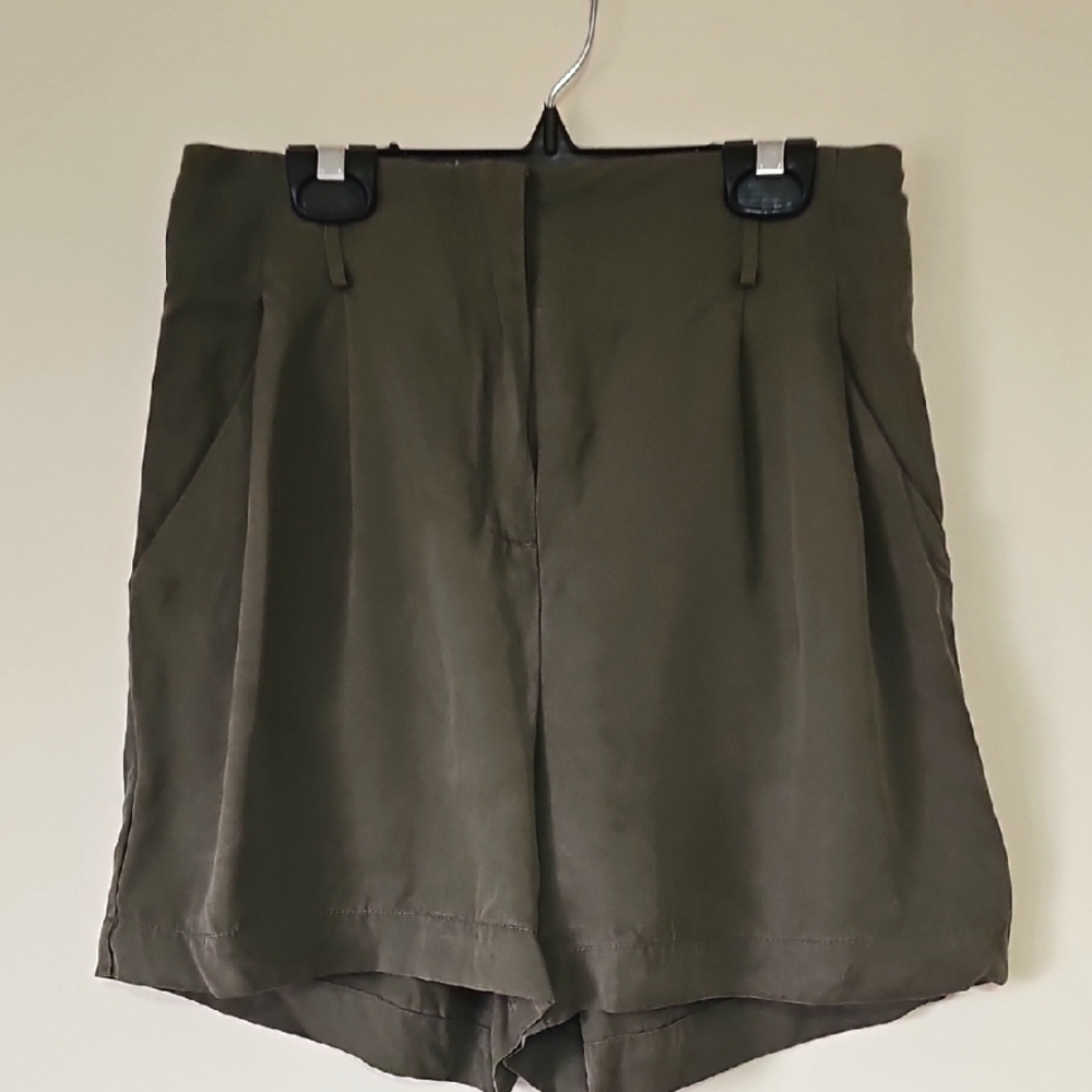 $2 DEX Olive Green Women's Shorts